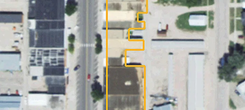 113 115th N Main St