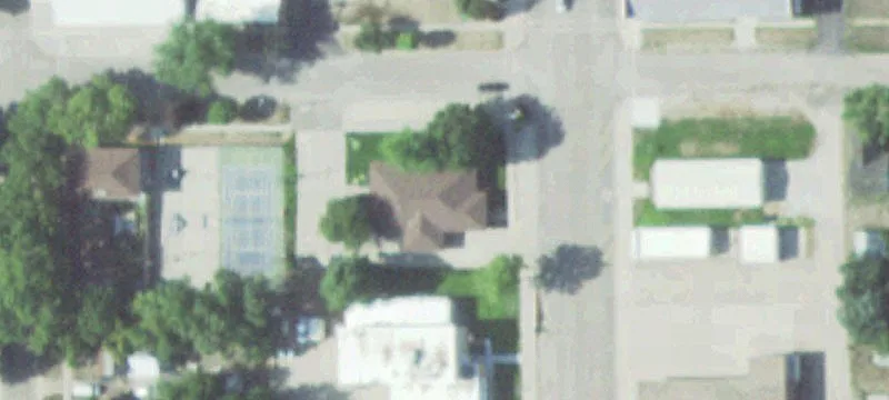 406 Broadway St