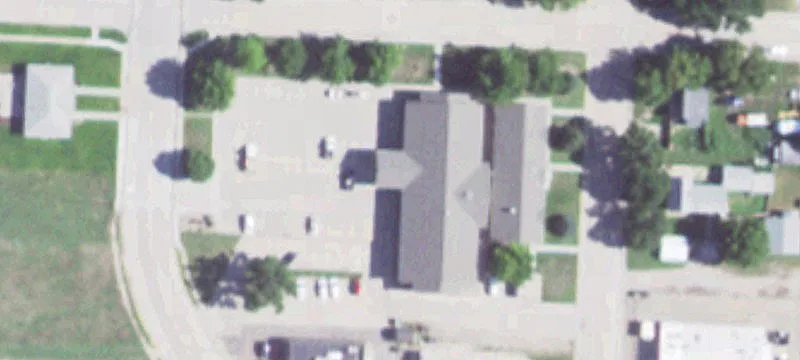 420 Broadway St