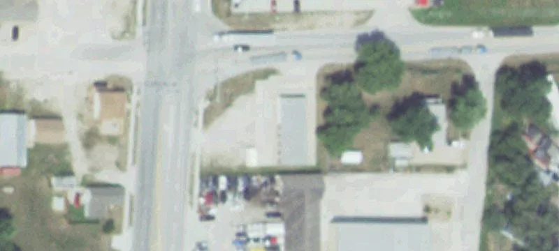 906 Broad St