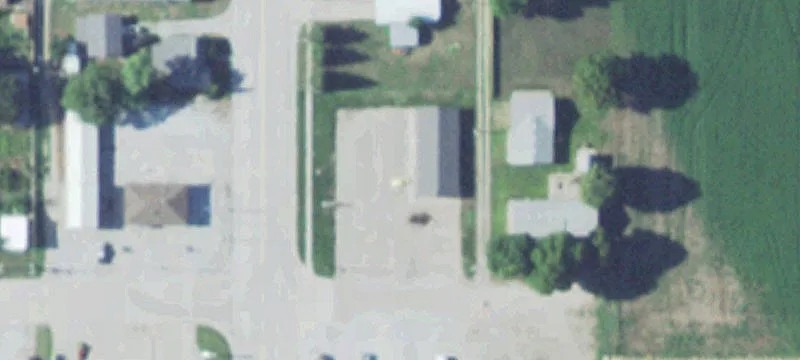 904 2nd St