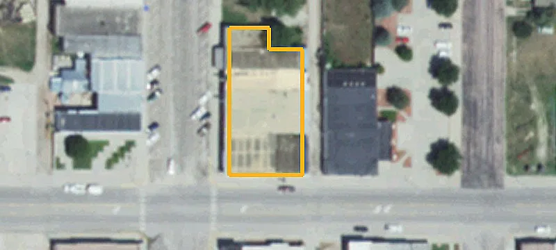 136 Main St