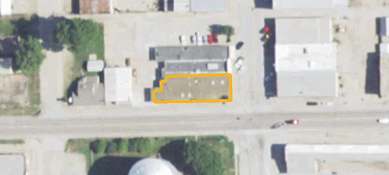 606 Main St