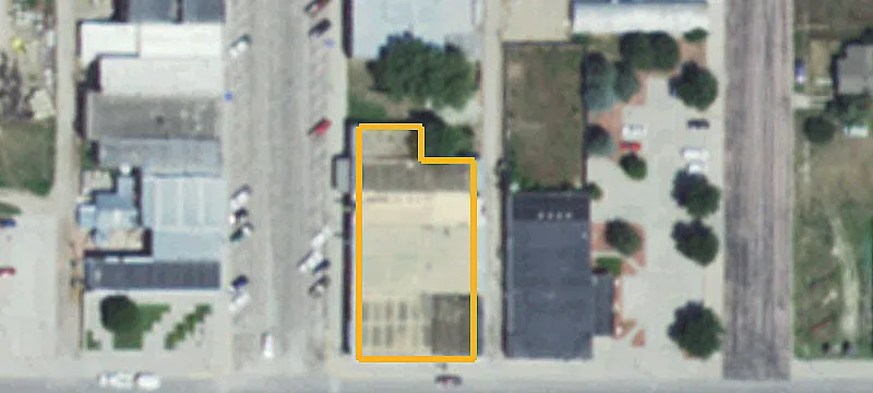 132 Main St