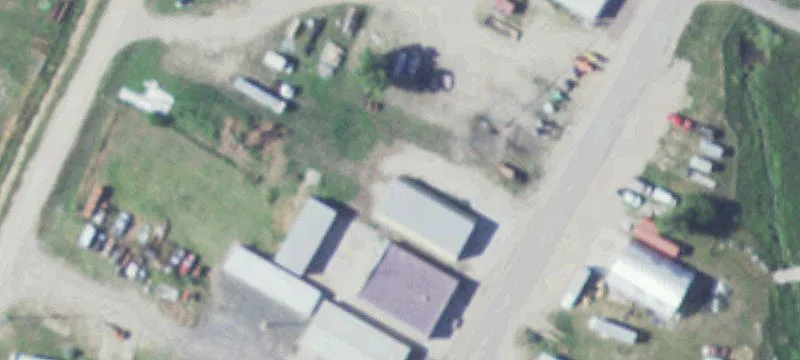 904 L Ave