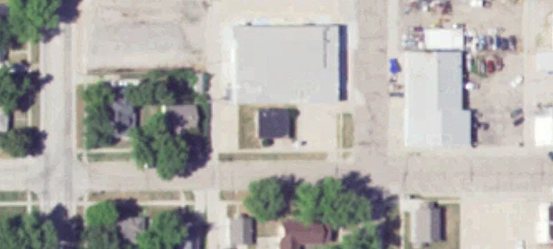 128 4th St