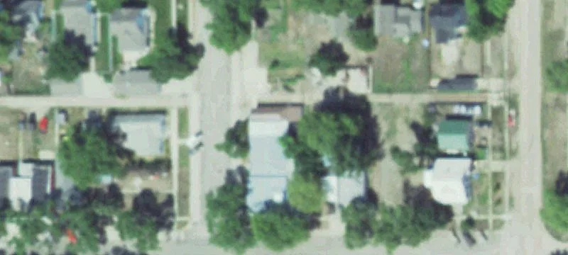 435 2nd St