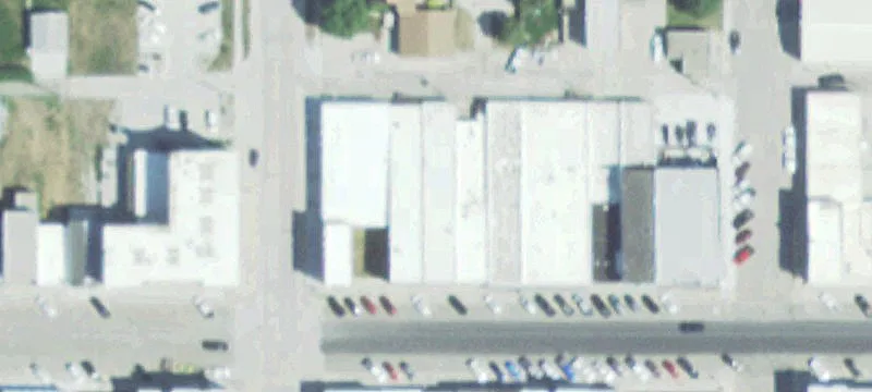 320 Main St
