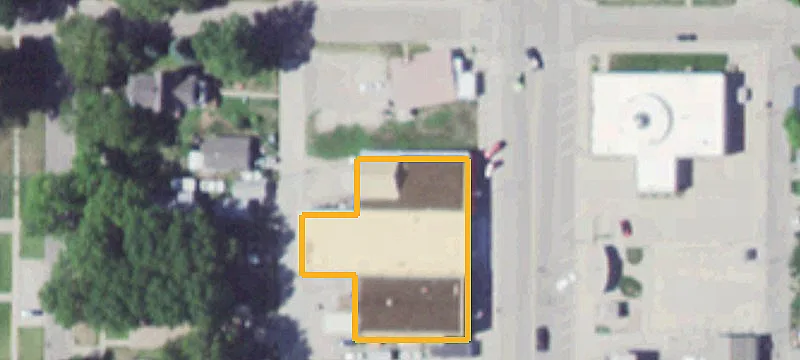 418 Grand Ave