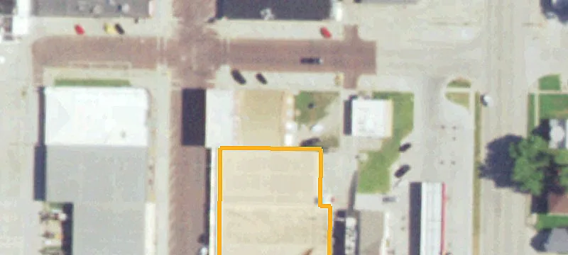 300 Main St