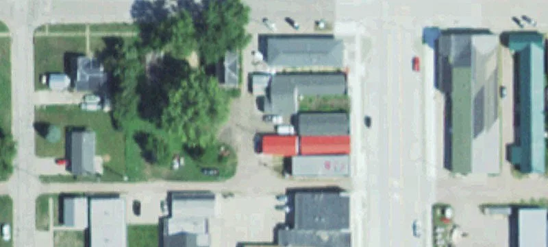 211 4th St