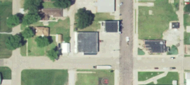 305 Clay Ave
