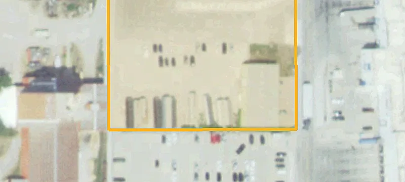 953 Schneider St