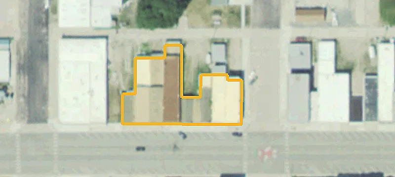 808 Main St