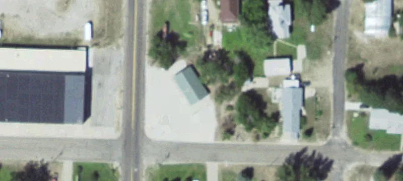 102 2nd St