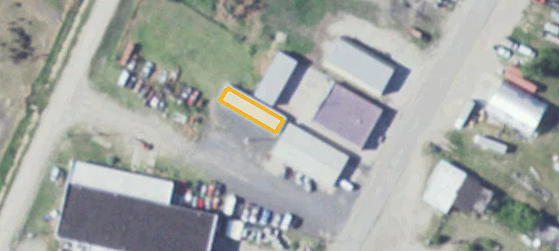 900 L Ave