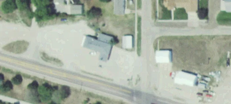 100 Hwy 275