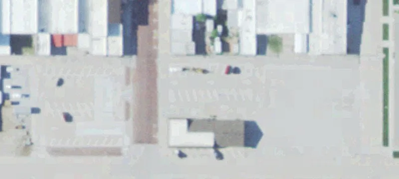 704 6th St