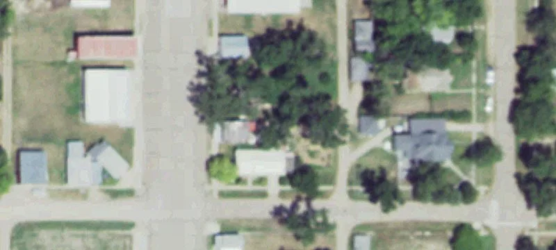 210 Ctr Ave