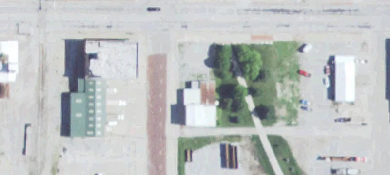 106 2nd St