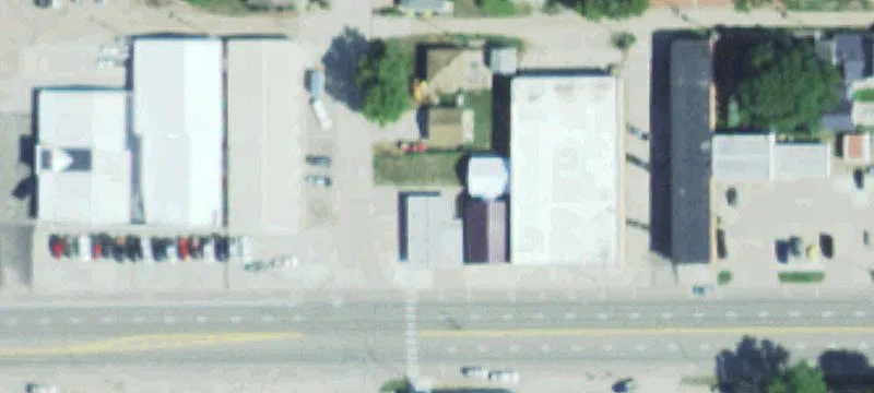 128 Douglas St