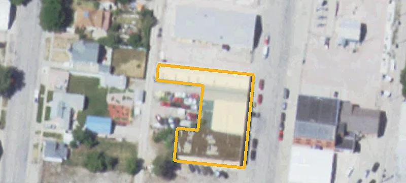119 Chadron Ave