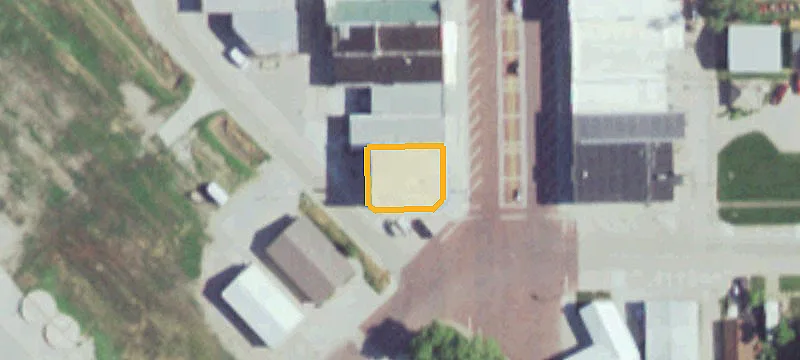 401 Main St