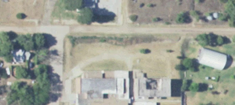 706 Main St