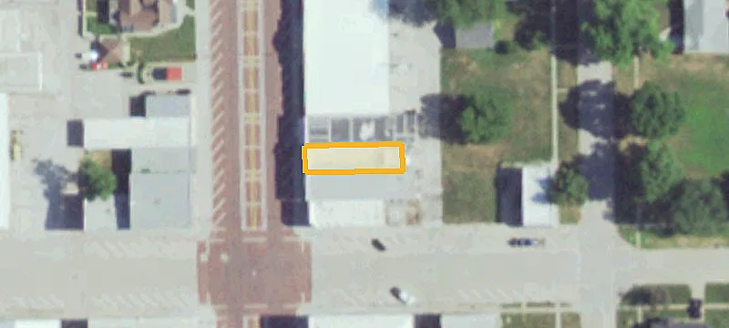 512 Main St