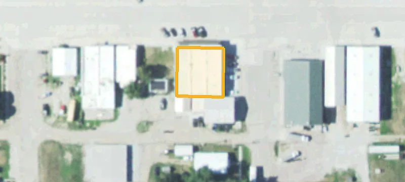 913 Commercial St