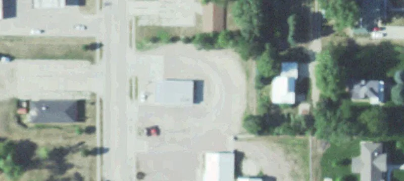 303 Robinson Ave