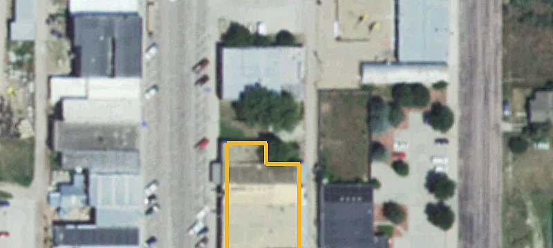124 Main St