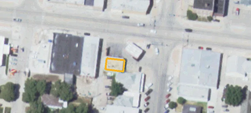 301 Main St