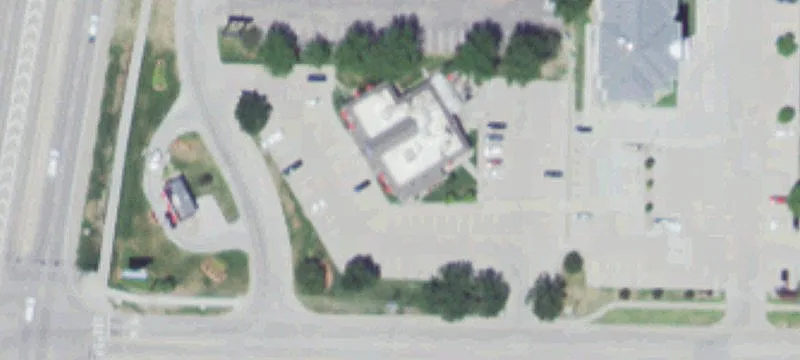 115 2nd E Ave