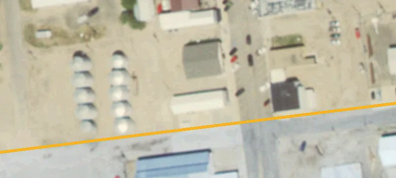106 Oak St