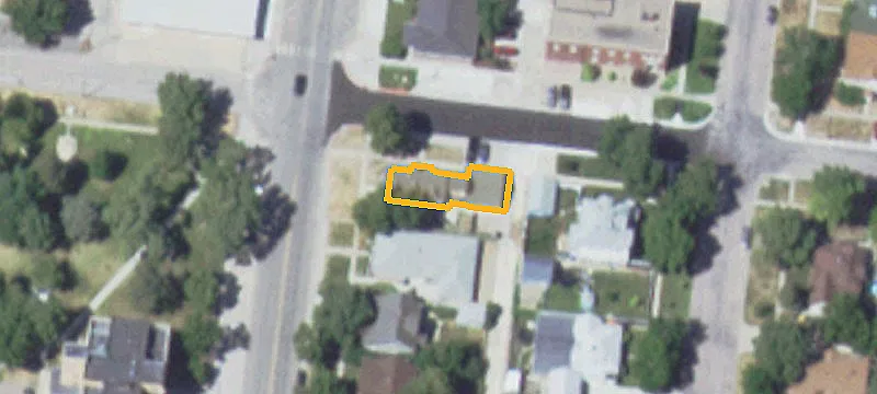 402 Main St