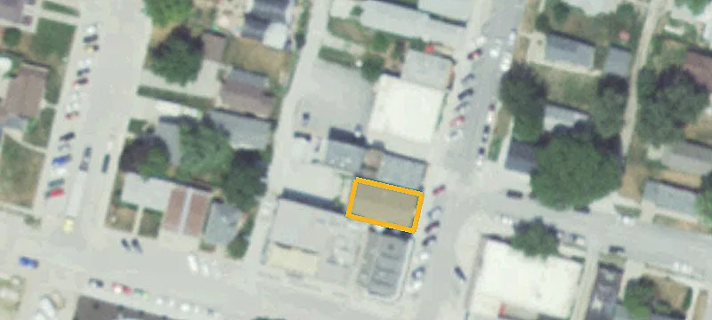 2714 Main St