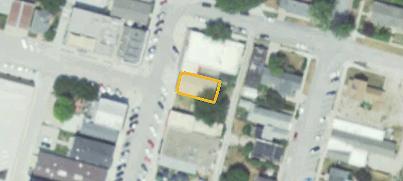 2701 Main St