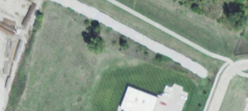 506 Crown Pt Ave
