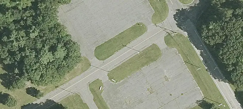210 Robinson Rd