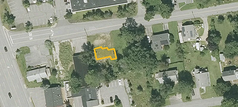 7 Eastman Ave