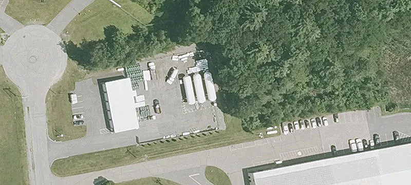 28 London Ln