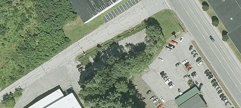 2 Webb Dr