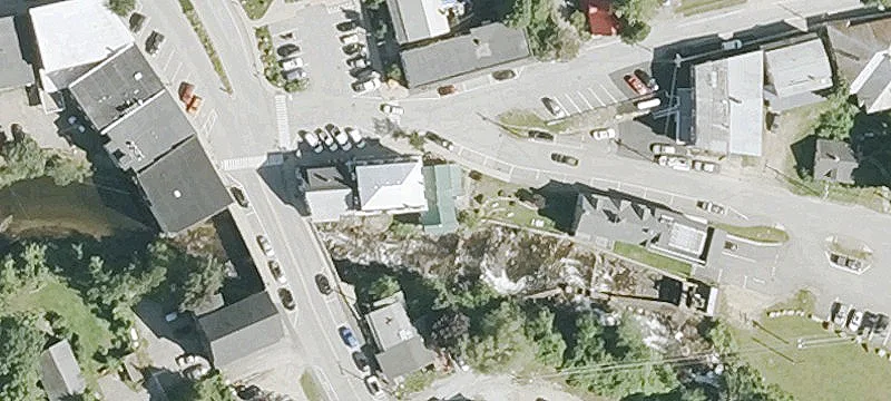 2 Central St