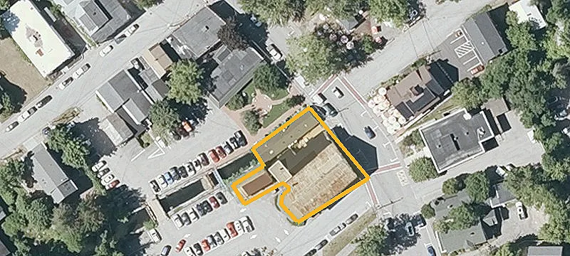 67 Main St