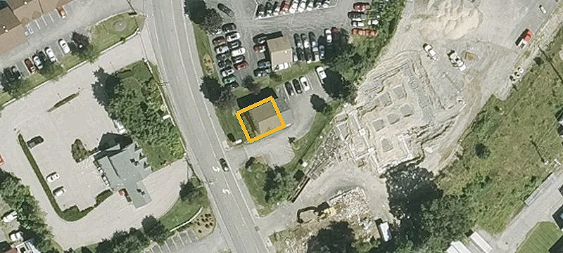 46 Lowell Rd