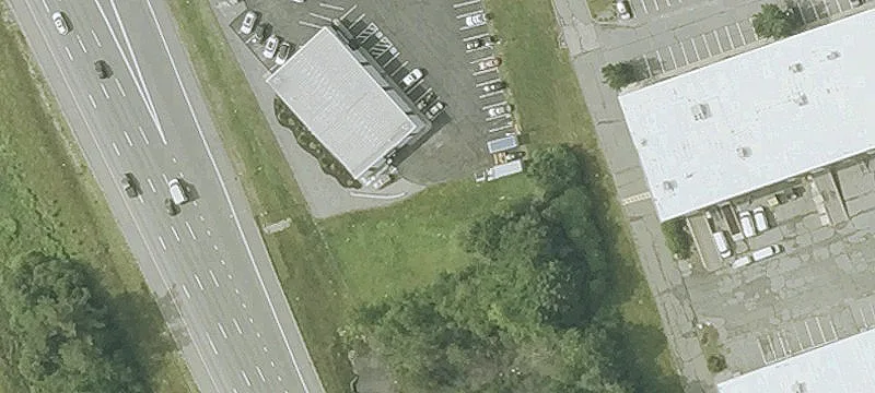 8 Raymond Ave
