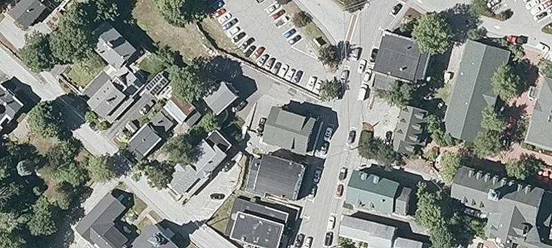 23 Main St