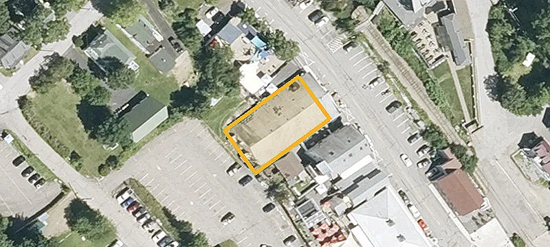 322 Lakeside Ave