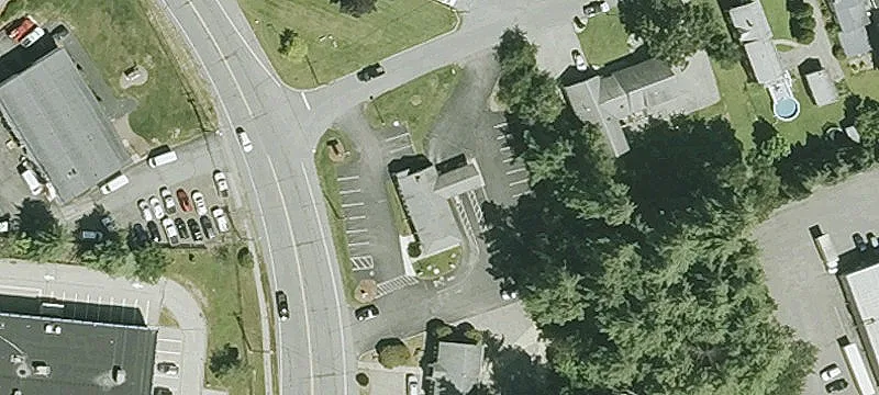 421 Daniel Webster Hwy